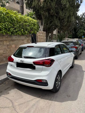 מודעת רכב יונדאי i20