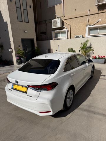 מודעת רכב טויוטה קורולה