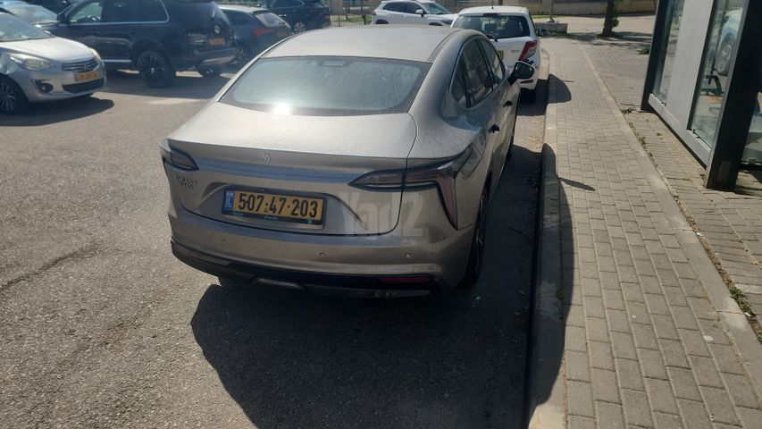 מודעת רכב אי.וי איזי Limo