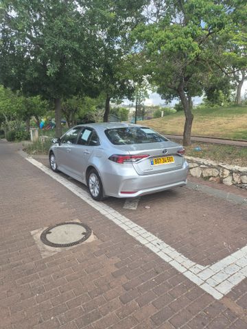 מודעת רכב טויוטה קורולה