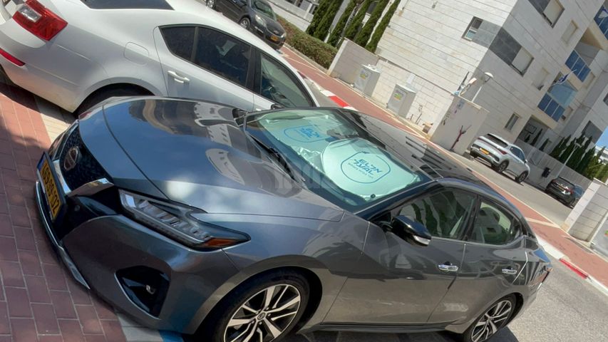 מודעת רכב ניסאן מקסימה