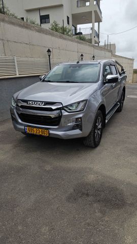 מודעת רכב איסוזו די-מקס