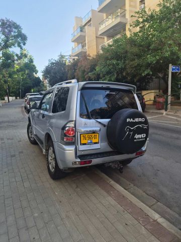 מודעת רכב מיצובישי פג'רו
