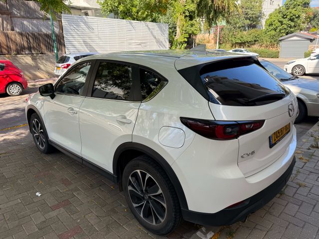 מודעת רכב מאזדה CX-5