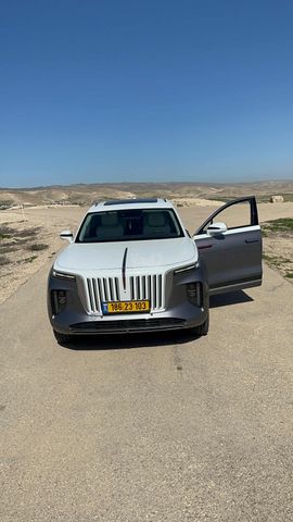 מודעת רכב הונגצ'י E-HS9