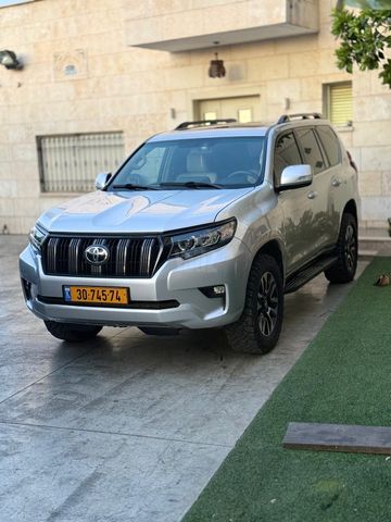 מודעת רכב טויוטה לנד קרוזר