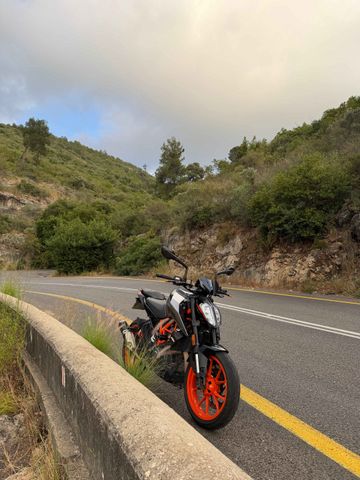 מודעת רכב KTM Naked Duke 390