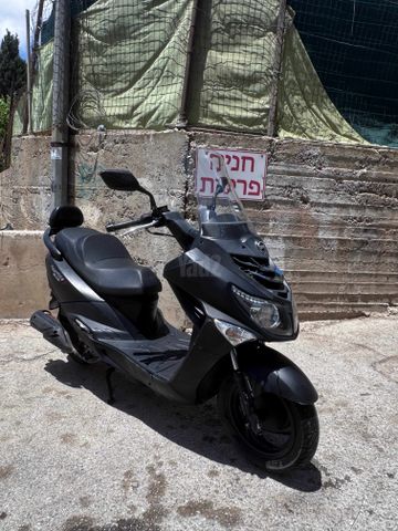 מודעת רכב סאן יאנג ג'וי רייד 200