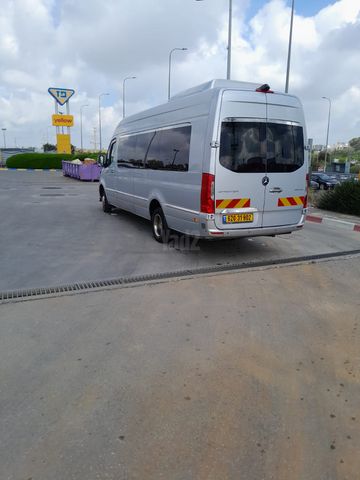 מודעת רכב מיניבוסים ורכבי הסעות