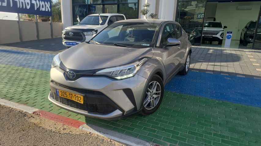מודעת רכב טויוטה C-HR
