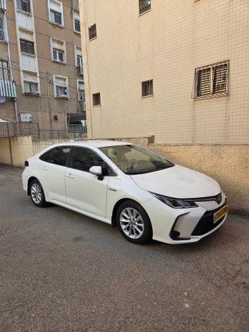 מודעת רכב טויוטה קורולה