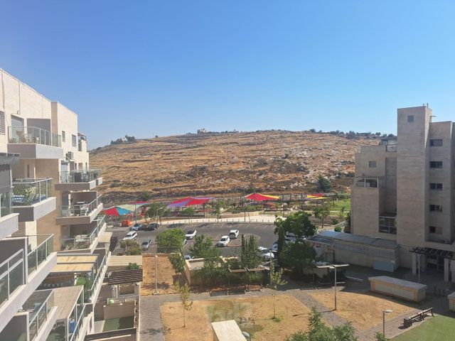 דירה למכירה בירושלים — 4