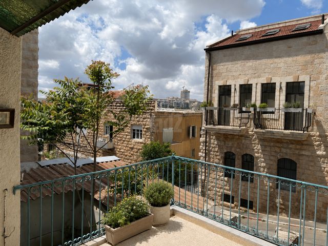 מרדכי נרקיס 24