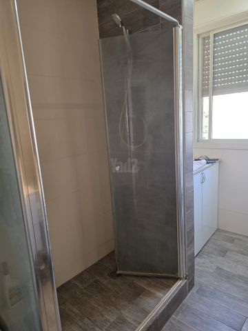 רוקח 18