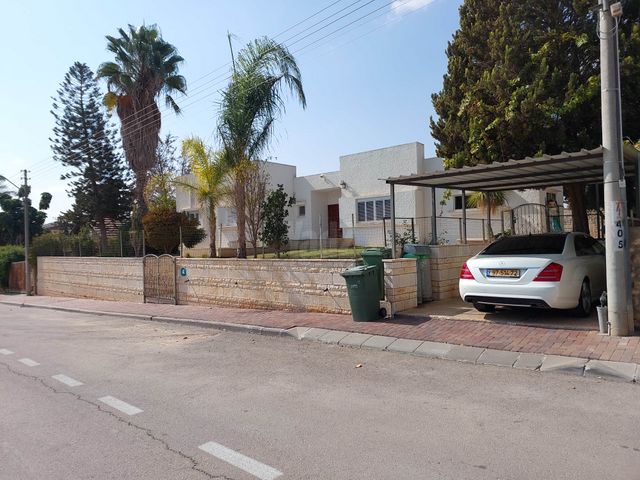 עין נטפים 4