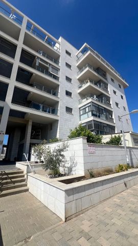 הצנחנים 