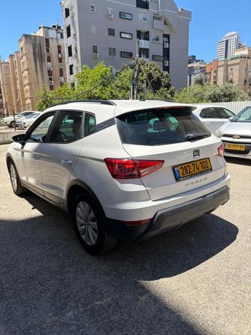 מודעת רכב סיאט ארונה