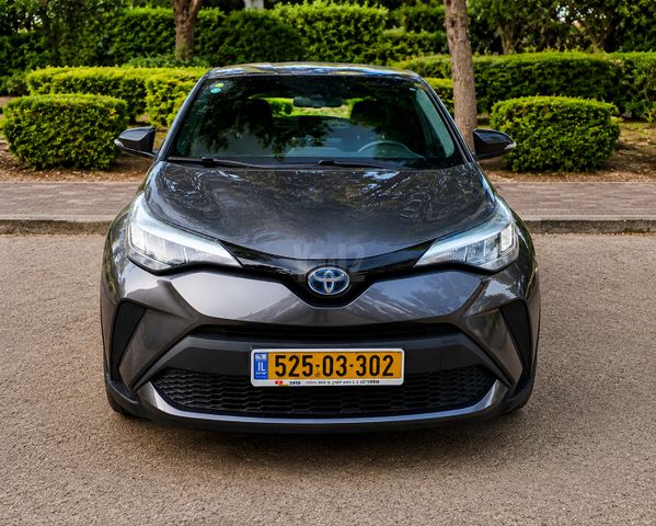 מודעת רכב טויוטה C-HR