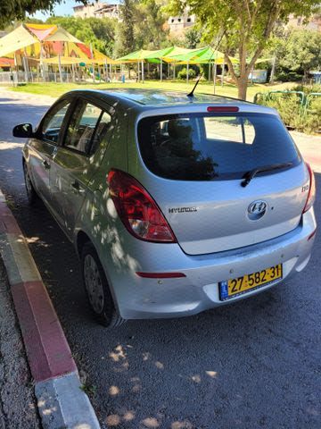 מודעת רכב יונדאי i20