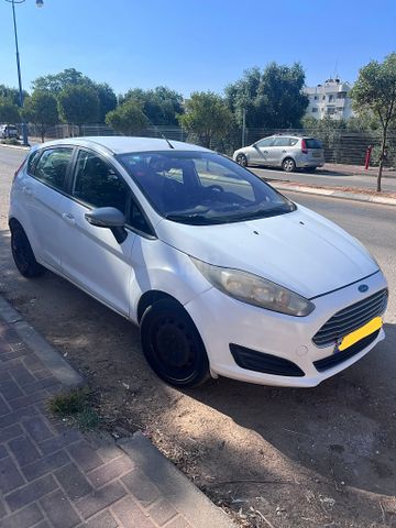 מודעת רכב פורד פיאסטה