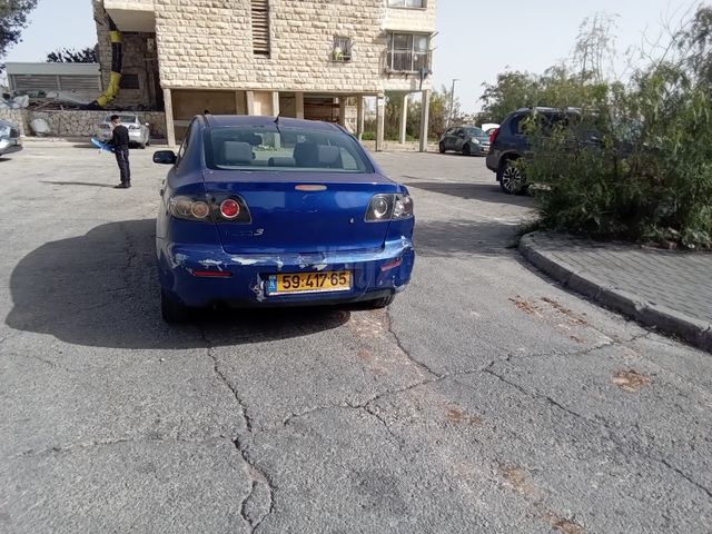 מודעת רכב מאזדה 3