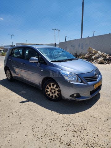 מודעת רכב טויוטה ורסו