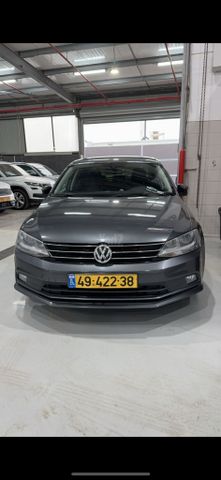 מודעת רכב פולקסווגן ג'טה