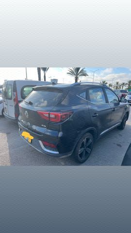 מודעת רכב אם ג'י ZS