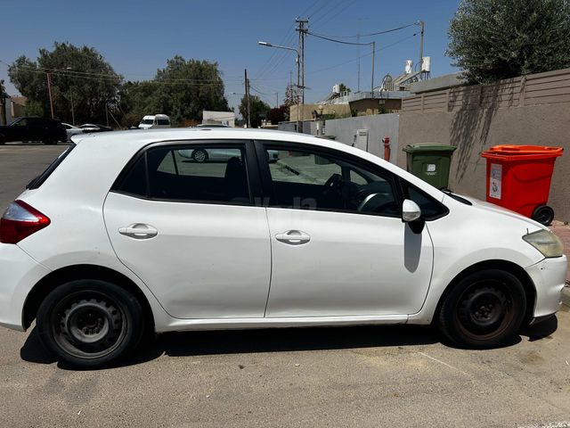 מודעת רכב טויוטה אוריס