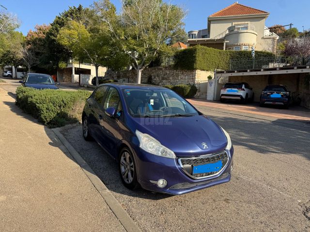 מודעת רכב פיג'ו 208