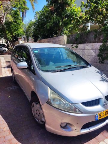 מודעת רכב מיצובישי גרנדיס