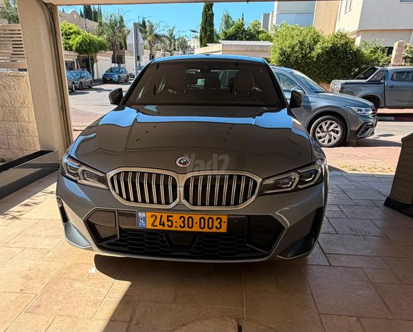 מודעת רכב ב מ וו סדרה 3