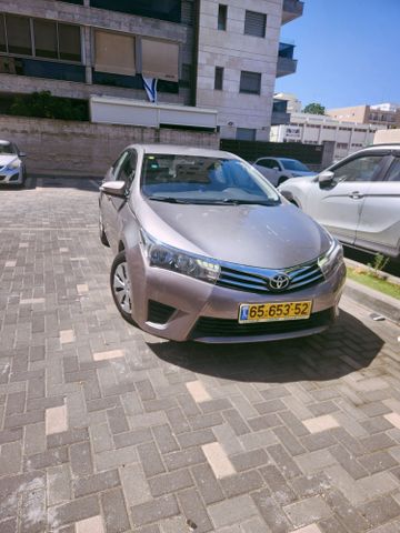 מודעת רכב טויוטה קורולה