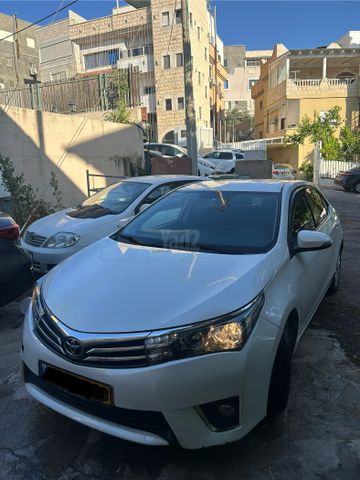 מודעת רכב טויוטה קורולה