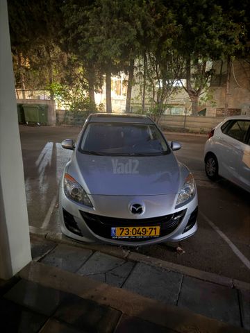 מודעת רכב מאזדה 3