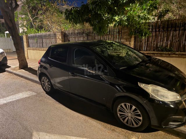 מודעת רכב פיג'ו 208