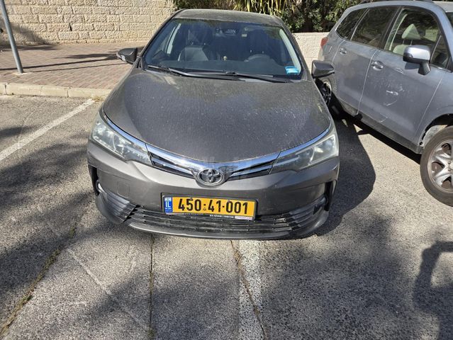 מודעת רכב טויוטה קורולה
