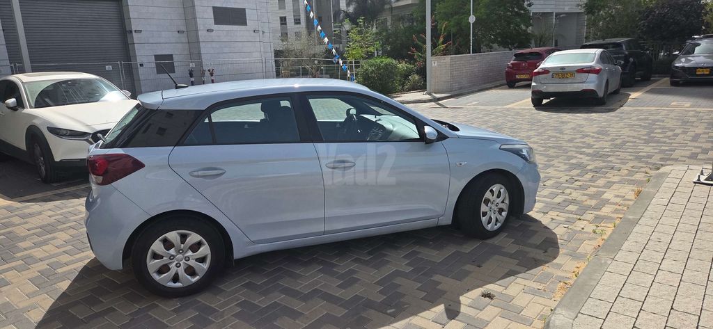 מודעת רכב יונדאי i20