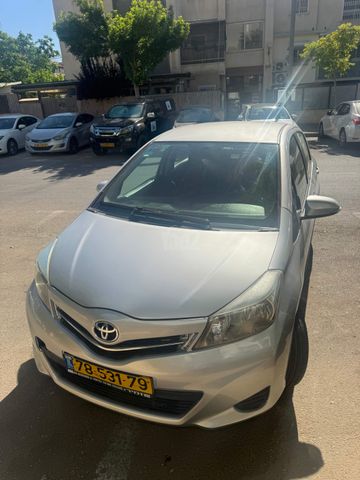 מודעת רכב טויוטה יאריס