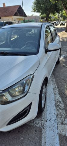 מודעת רכב יונדאי i20