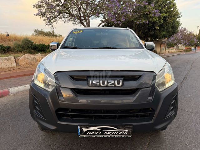 מודעת רכב איסוזו די-מקס 3