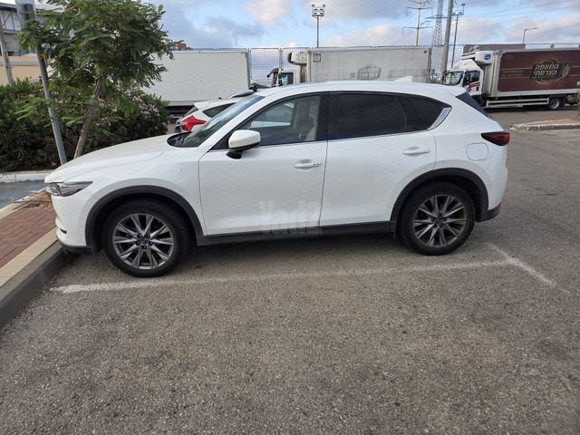 מודעת רכב מאזדה CX-5
