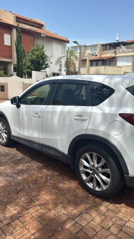 מודעת רכב מאזדה CX-5