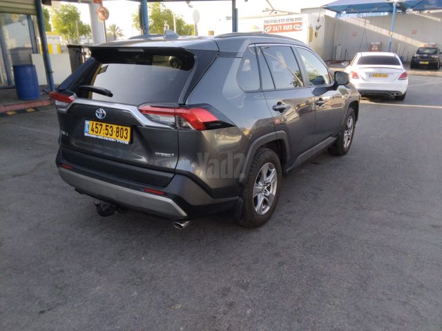 מודעת רכב טויוטה RAV4