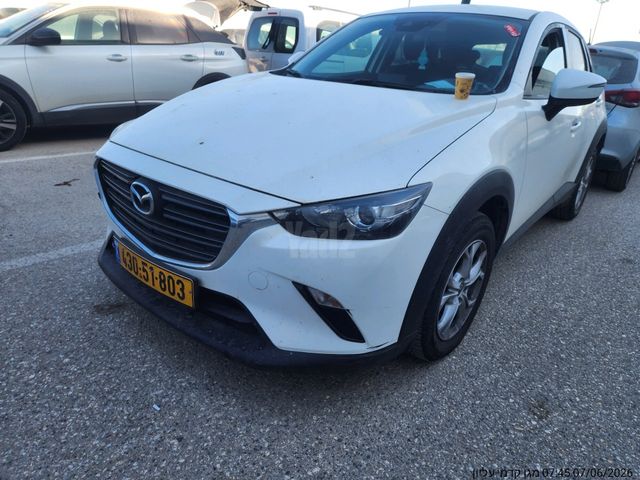 מודעת רכב מאזדה CX-3
