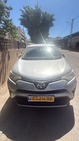 מודעת רכב טויוטה RAV4