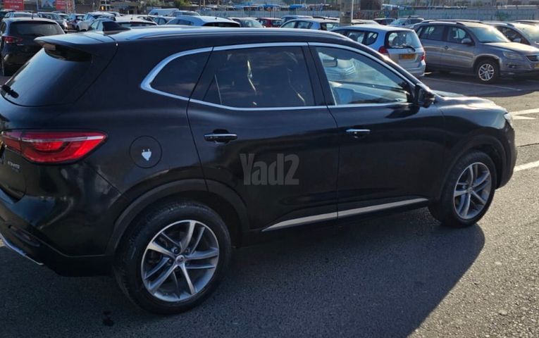 מודעת רכב אם ג'י EHS PHEV