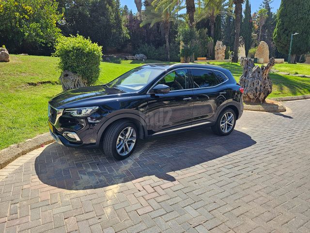 מודעת רכב אם ג'י EHS PHEV