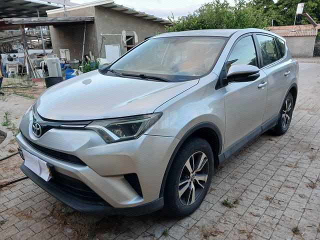 מודעת רכב טויוטה RAV4