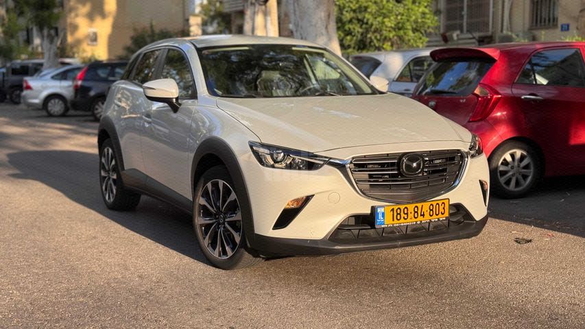 מודעת רכב מאזדה CX-3